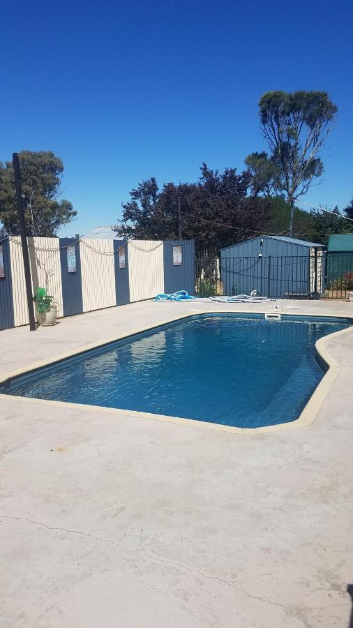 Wimmera Motel Nhill Exteriör bild